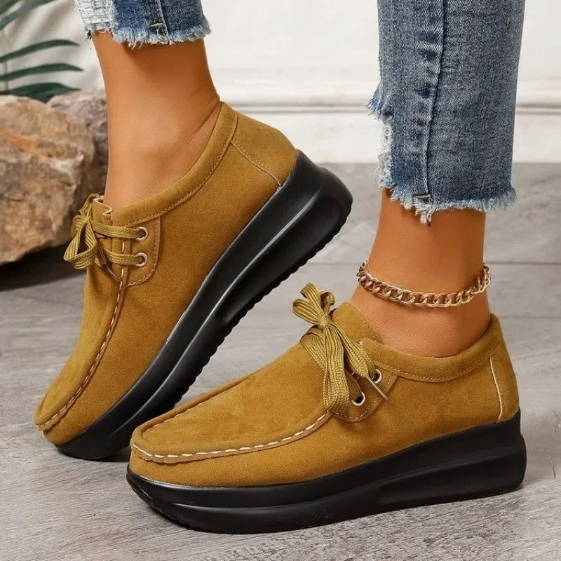 Tonja | Scarpe in Camoscio con Lacci